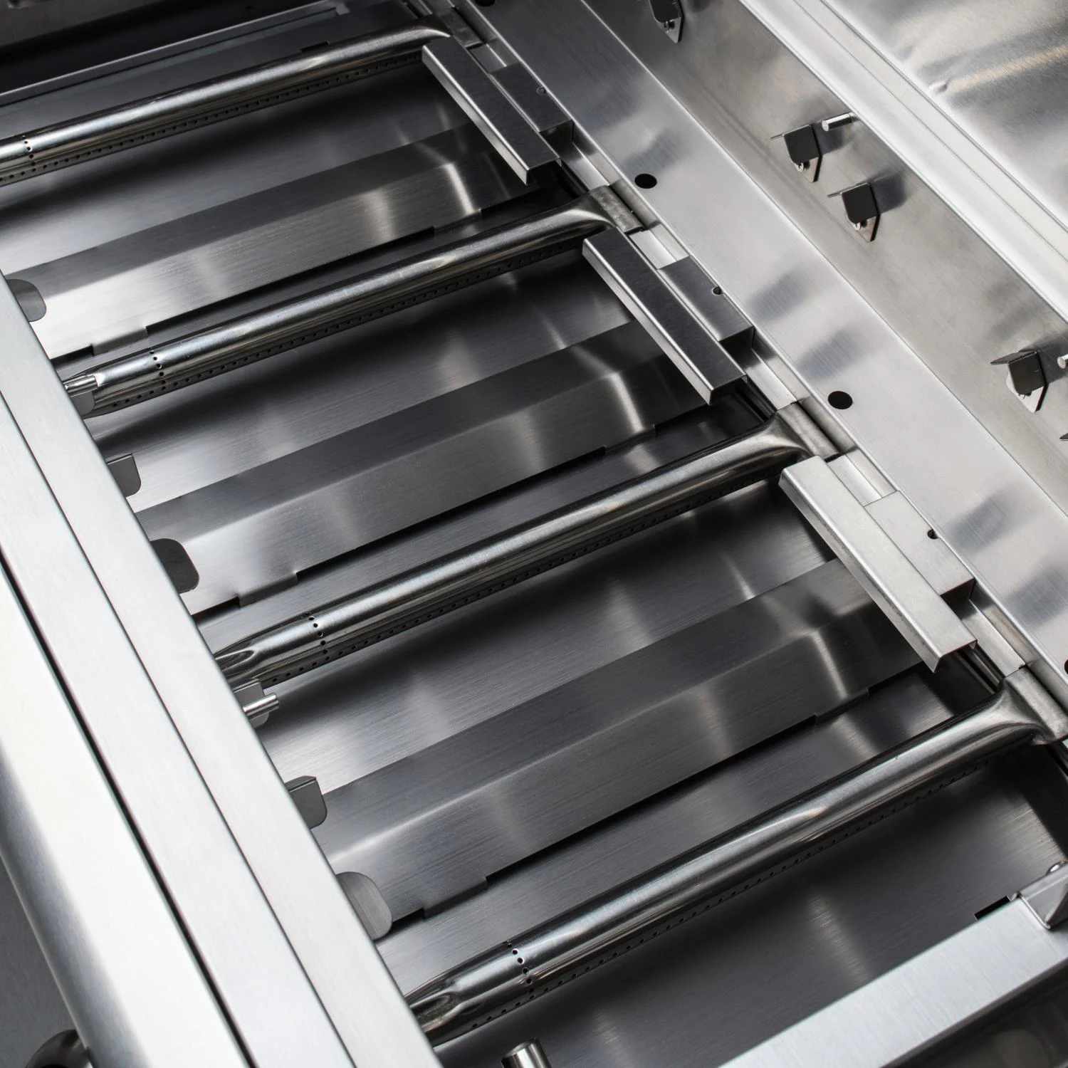 Blaze Prelude LBM 32 Inch 4 Burner Built In Gas Grill 4 Blaze Prelude LBM 32 Inch 4 Burner Built In Gas Grill